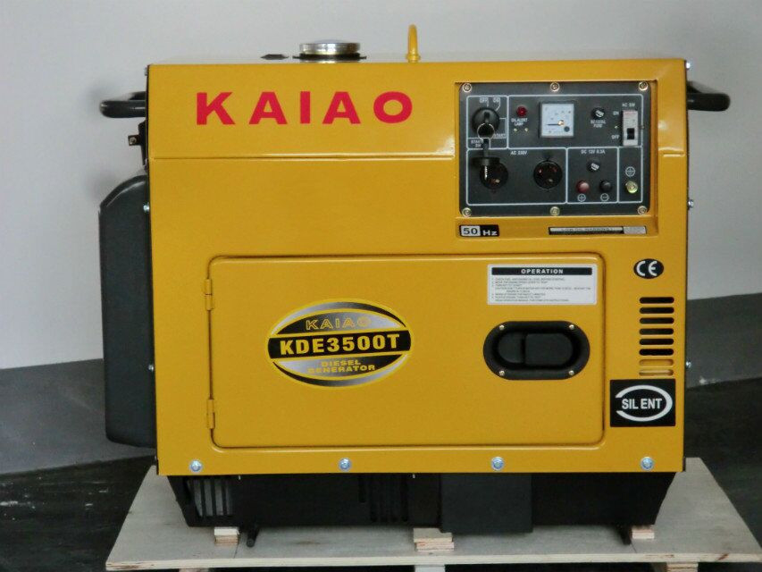 AVR 각자 흥분하는 일정한 전압을 가진 휴대용 3KW 침묵하는 디젤 엔진 발전기